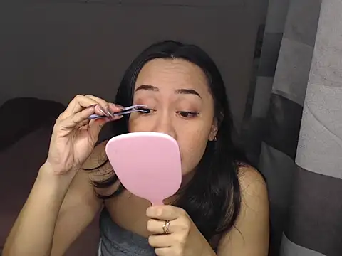 Snapshot of bbmorningstarr chatting on 4, 3, 2026 bbmorningstarr online show from 4, 3, 2026