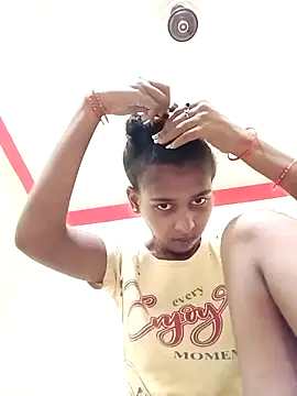 Snapshot of Saniye-143 chatting on 18, 9, 2025 Saniye-143 online show from 18, 9, 2025