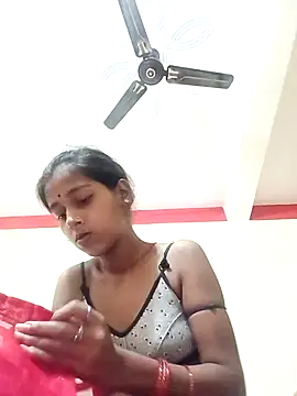 Snapshot of Saniye-143 chatting on 9, 10, 2025 Saniye-143 online show from 9, 10, 2025