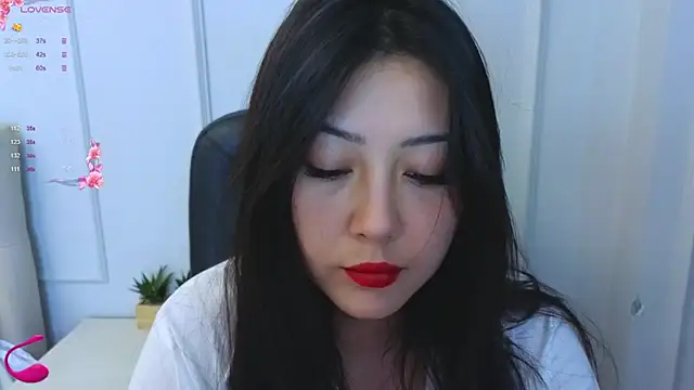 Kuro Ren online show from 1, 11, 2025