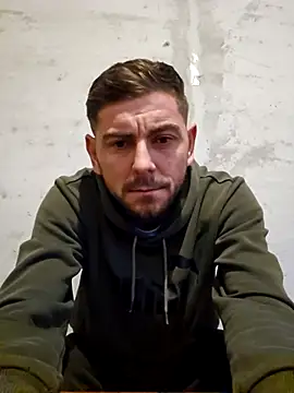 Snapshot of Alex-andru88 chatting on 1, 12, 2025 Alex-andru88 online show from 1, 12, 2025