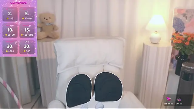 Snapshot of Seven-76 chatting on 16, 11, 2025 Seven-76 online show from 16, 11, 2025