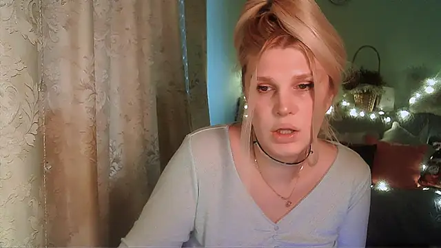 Snapshot of TsPostophere chatting on 13, 1, 2025 TsPostophere online show from 13, 1, 2025