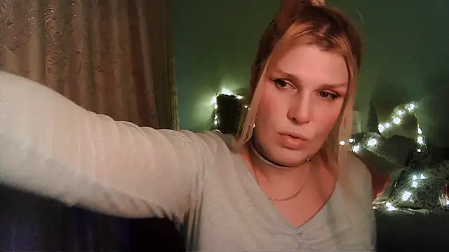 Snapshot of TsPostophere chatting on 7, 2, 2025 TsPostophere online show from 7, 2, 2025