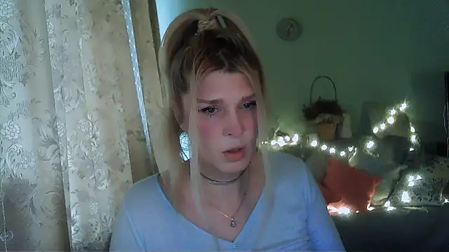 Snapshot of TsPostophere chatting on 15, 2, 2025 TsPostophere online show from 15, 2, 2025