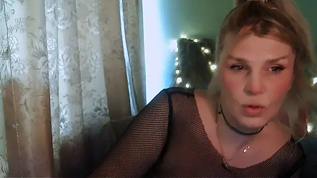 Snapshot of TsPostophere chatting on 22, 2, 2025 TsPostophere online show from 22, 2, 2025