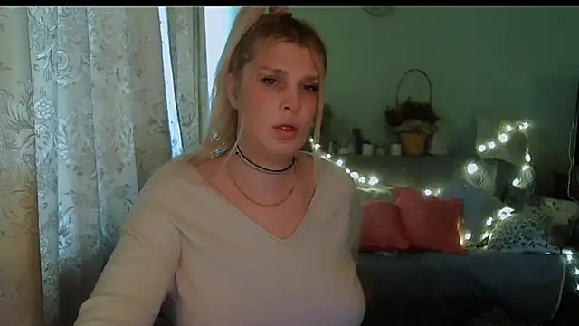 Snapshot of TsPostophere chatting on 24, 2, 2025 TsPostophere online show from 24, 2, 2025