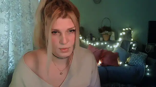 Snapshot of TsPostophere chatting on 27, 2, 2025 TsPostophere online show from 27, 2, 2025