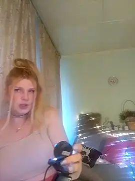 Snapshot of TsPostophere chatting on 8, 3, 2025 TsPostophere online show from 8, 3, 2025