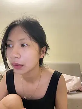 Lil-Gi online show from 4, 10, 2025