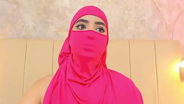 nayiraa  online show from 22, 4, 2026