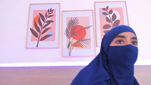 nayiraa  online show from 25, 5, 2026