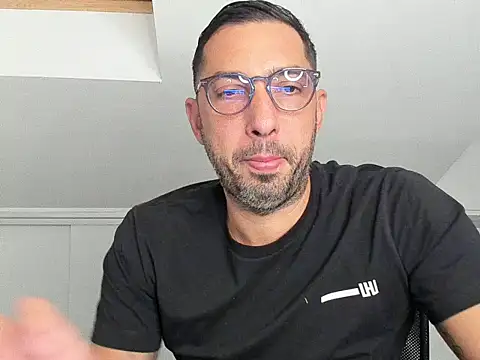 sweetoyboy777 online show from 18, 9, 2025