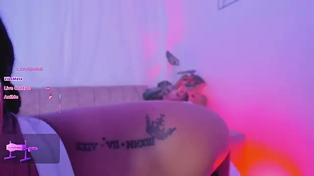 Lily-Soto online show from 2, 4, 2026