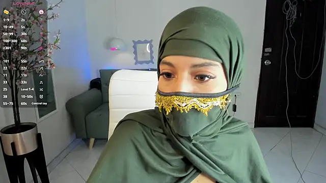 Snapshot of leila_whisper chatting on 13, 9, 2025 leila whisper online show from 13, 9, 2025