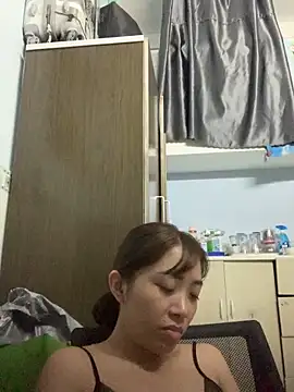 Minee1202 online show from 4, 2, 2026