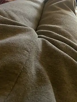 MuzzyFacing online show from 4, 2, 2026