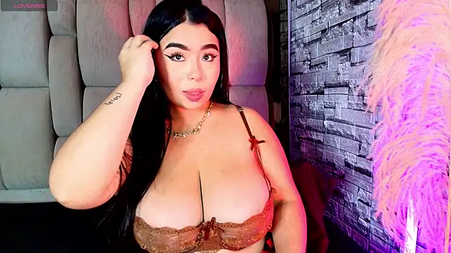 Snapshot of Samy_Grey01 chatting on 4, 7, 2026 Samy Grey01 online show from 4, 7, 2026