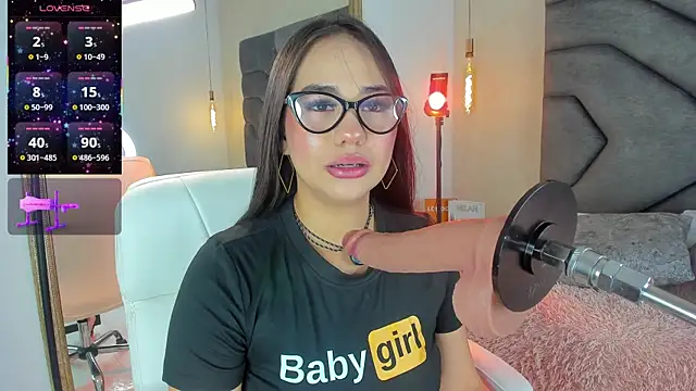 Jazmiinee online show from 24, 6, 2026