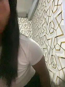 Snapshot of Dark_girl chatting on 3, 7, 2026 Dark girl online show from 3, 7, 2026