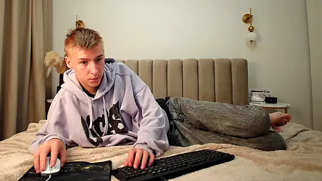 Snapshot of MrSexyCum4U chatting on 14, 9, 2025 MrSexyCum4U online show from 14, 9, 2025