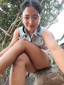 Lily-o online show from 8, 11, 2025