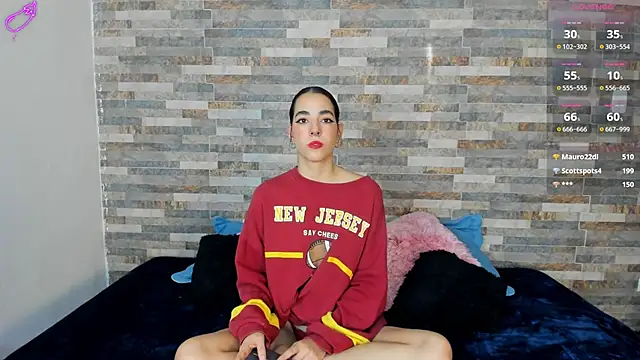 Snapshot of violett__golden chatting on 7, 10, 2025 violett  golden online show from 7, 10, 2025