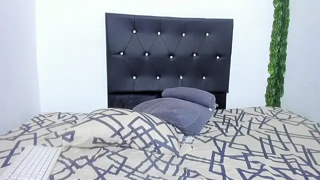 michellnasty online show from 2, 10, 2025