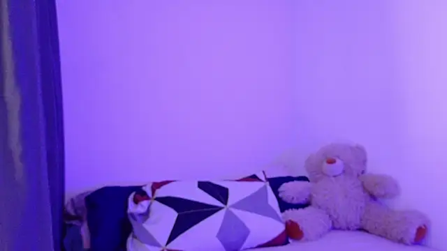 Snapshot of nudesketch1 chatting on 18, 10, 2025 nudesketch1 online show from 18, 10, 2025