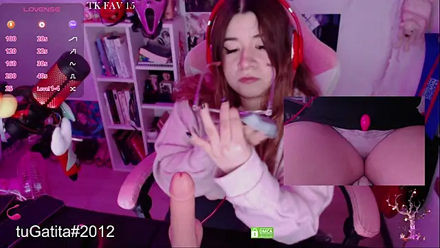 Snapshot of Pink_girl0n chatting on 29, 11, 2025 Pink girl0n online show from 29, 11, 2025