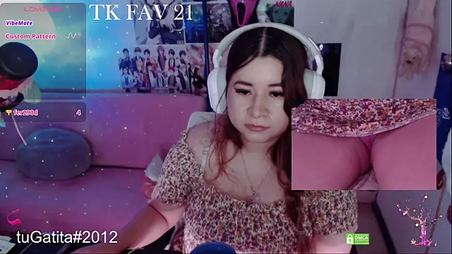 Snapshot of Pink_girl0n chatting on 6, 4, 2026 Pink girl0n online show from 6, 4, 2026