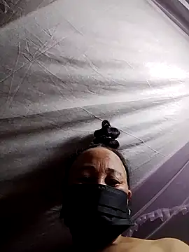 Mamapm20 online show from 15, 10, 2025