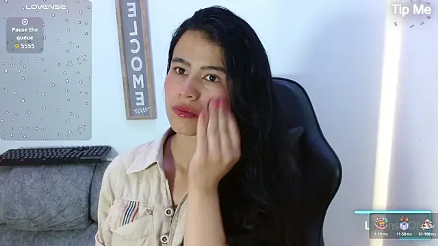 luna starr69 online show from 23, 10, 2025