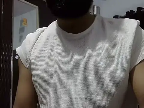 Snapshot of autophile-indian chatting on 28, 9, 2025 autophile-indian online show from 28, 9, 2025