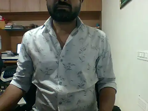 Snapshot of autophile-indian chatting on 27, 11, 2025 autophile-indian online show from 27, 11, 2025