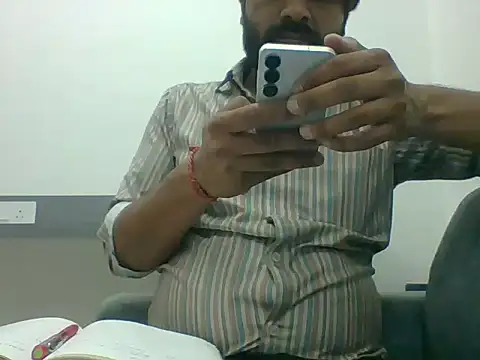 Snapshot of autophile-indian chatting on 23, 12, 2025 autophile-indian online show from 23, 12, 2025