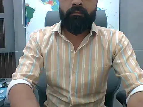 Snapshot of autophile-indian chatting on 1, 4, 2026 autophile-indian online show from 1, 4, 2026