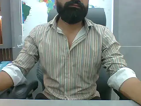 Snapshot of autophile-indian chatting on 14, 4, 2026 autophile-indian online show from 14, 4, 2026