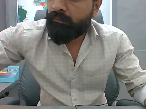 Snapshot of autophile-indian chatting on 15, 4, 2026 autophile-indian online show from 15, 4, 2026