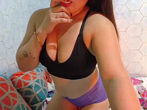 Snapshot of cherrymoves chatting on 13, 6, 2026 cherrymoves online show from 13, 6, 2026