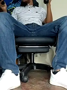 Bosssweet22cm online show from 25, 11, 2025