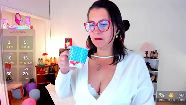 D Martii online show from 11, 11, 2025