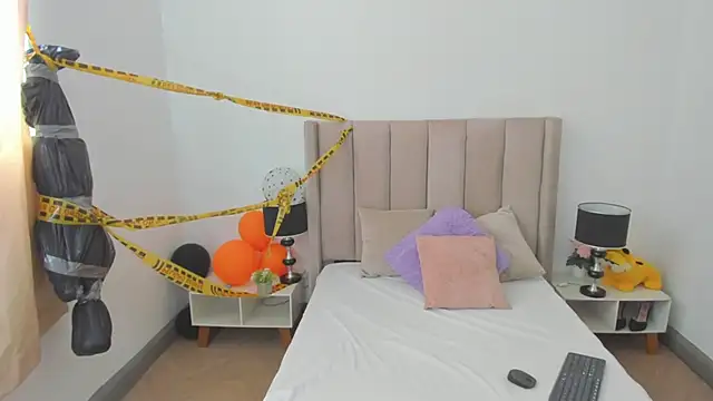 evvaa moon69 online show from 10, 10, 2025