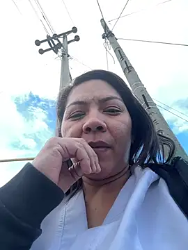 Snapshot of hiilarybrown chatting on 13, 7, 2026 hiilarybrown online show from 13, 7, 2026