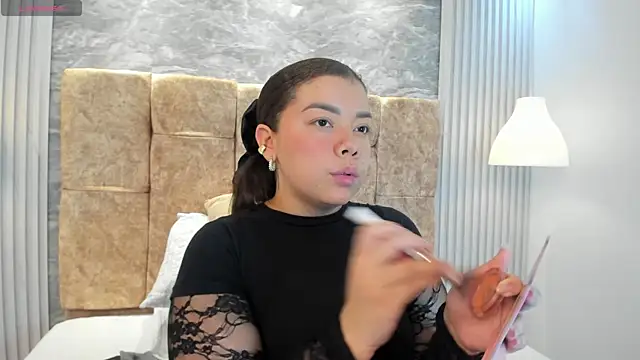 leilapons online show from 26, 10, 2025