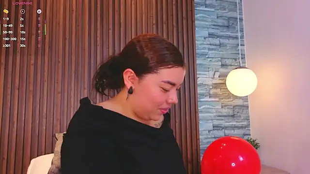 leilapons online show from 15, 2, 2026