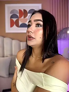 Snapshot of noa_moon chatting on 3, 6, 2026 noa moon online show from 3, 6, 2026