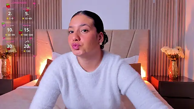 Snapshot of Rachell_Jamess chatting on 6, 10, 2025 Rachell Jamess online show from 6, 10, 2025