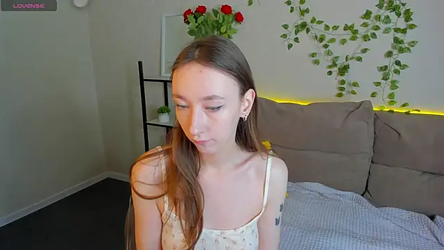 Miche1le Allenne online show from 24, 11, 2025