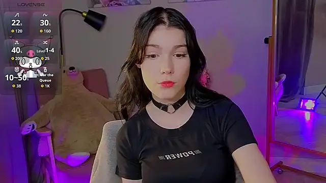 Snapshot of Sophie_SkyAngel chatting on 8, 10, 2025 Sophie SkyAngel online show from 8, 10, 2025